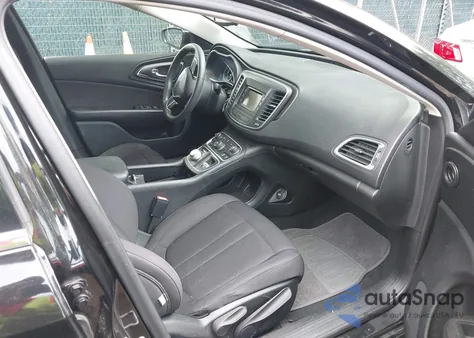 2015 Chrysler 200 Limited z USA, uszkodzony, nr VIN 1C3CCCABXFN538601